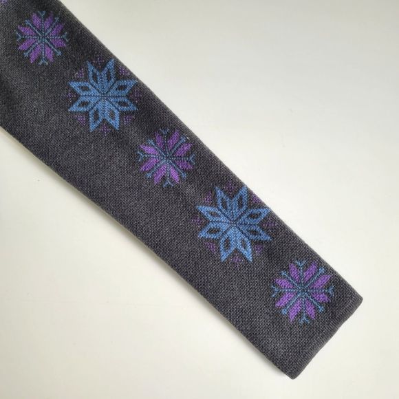 Eddie Bauer Full Zip Cardigan Sweater Women's Gray w Snowflakes XS - Picture 6 of 7